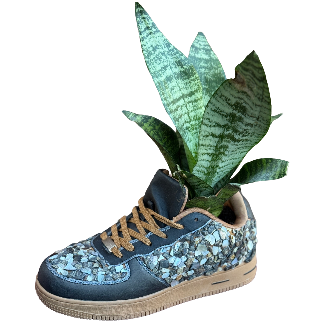 Stone Drift Garden Kick